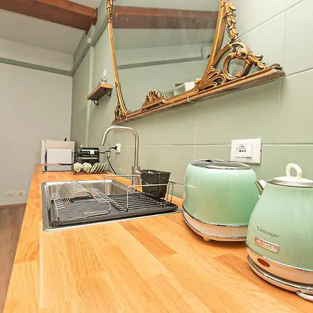 Homes In - Song Apartment *